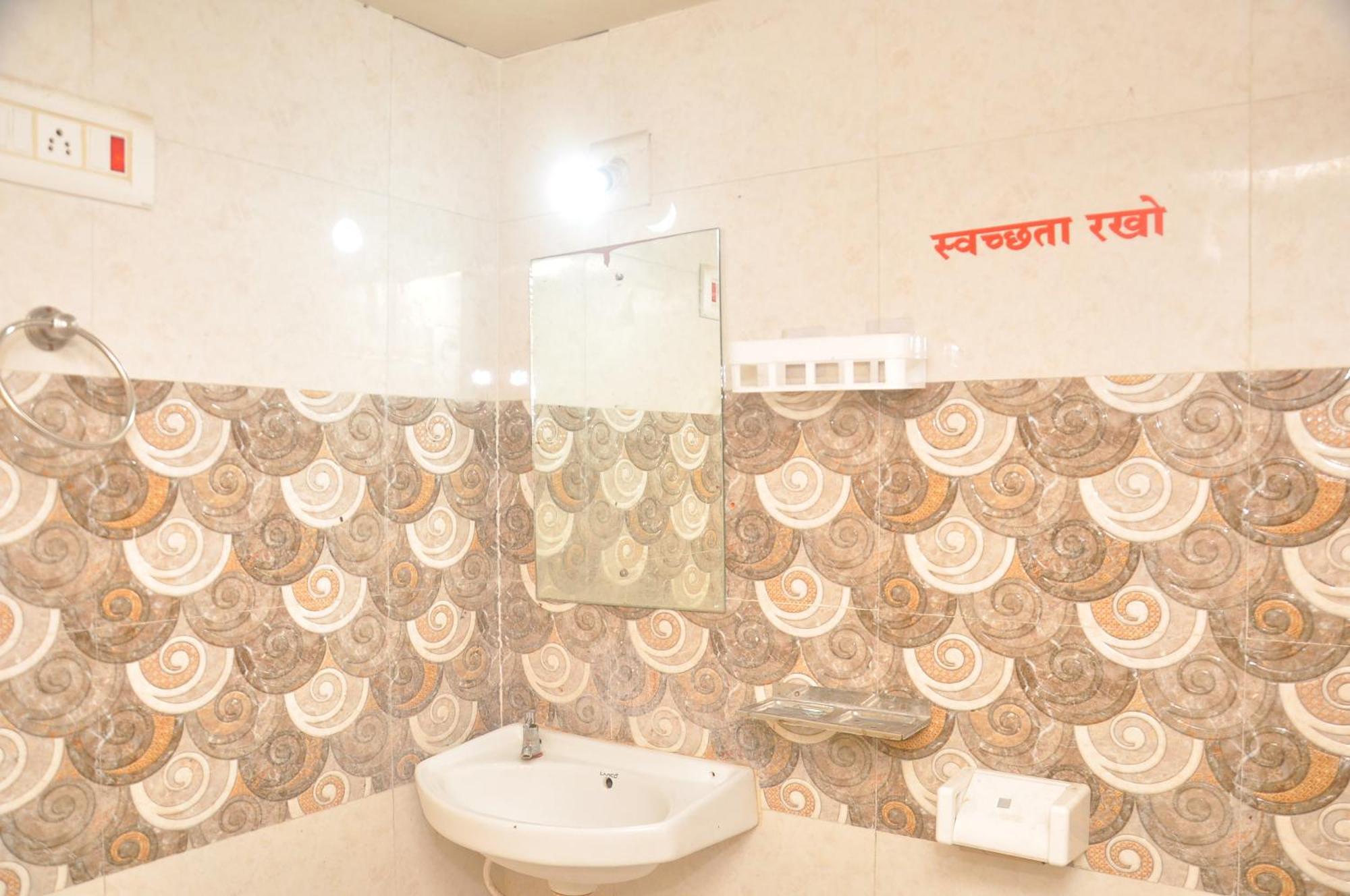 Chitrakut Bungalows Dwārka Exteriör bild